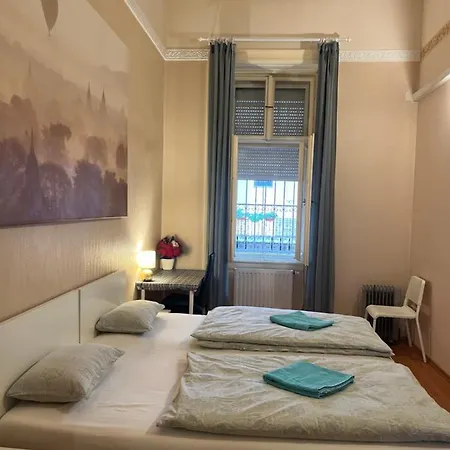 Good Luck * Budapeşte