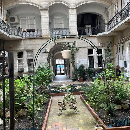 굿 럭 홈스테이 *